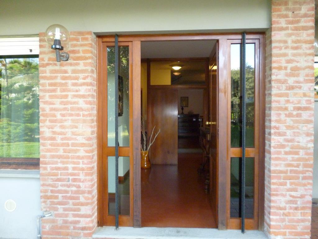 Il Geranio Villa Tirrenia Ngoại thất bức ảnh