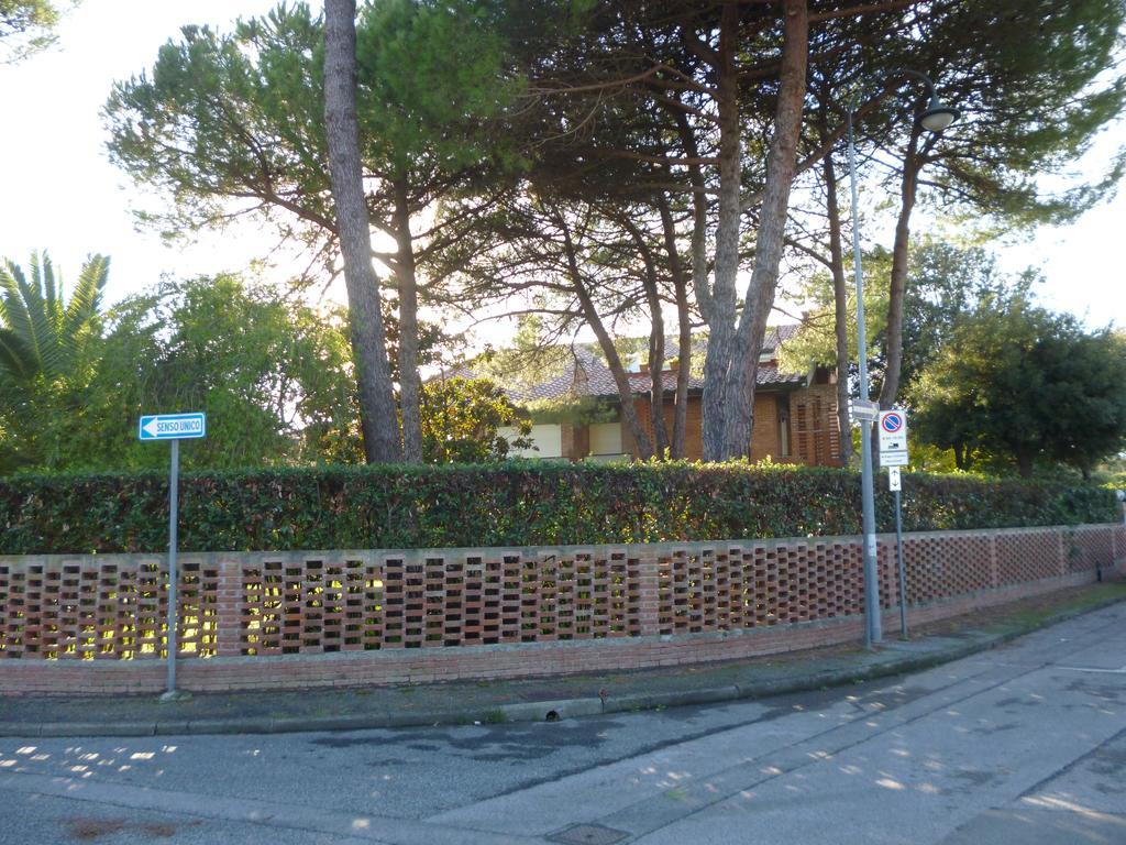 Il Geranio Villa Tirrenia Ngoại thất bức ảnh