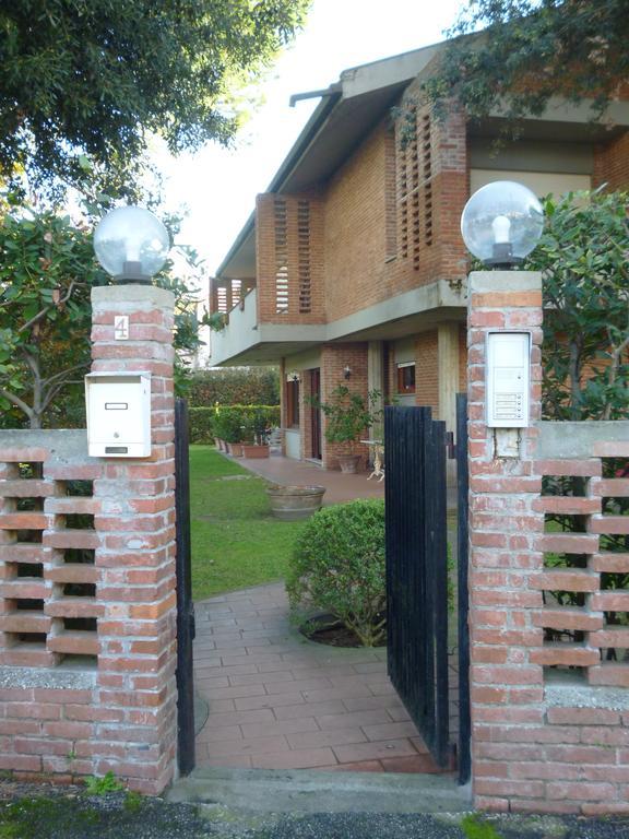 Il Geranio Villa Tirrenia Ngoại thất bức ảnh