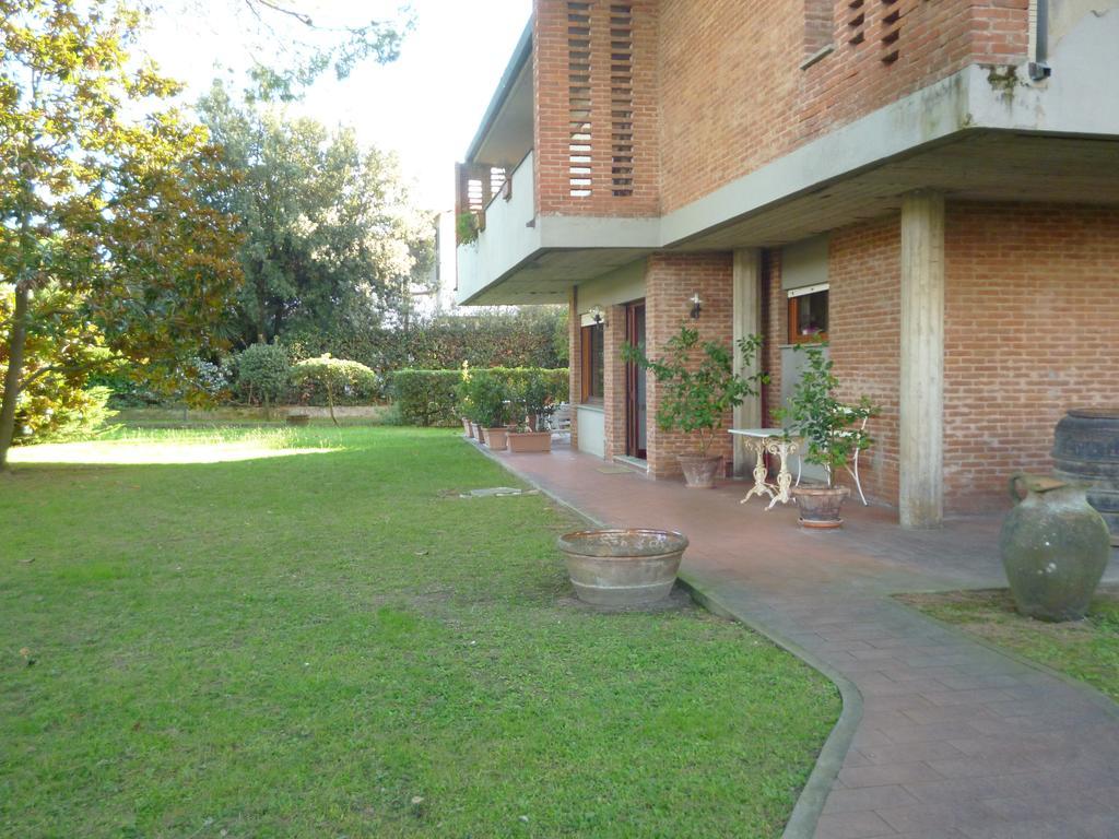 Il Geranio Villa Tirrenia Ngoại thất bức ảnh